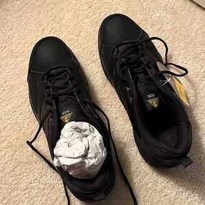 New Balancece safety shoes